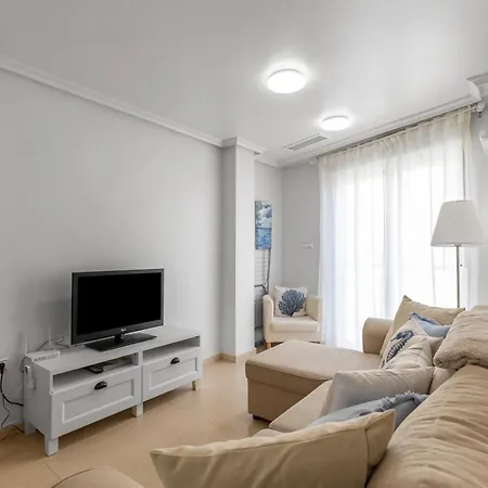Homely Bergantin דירה *